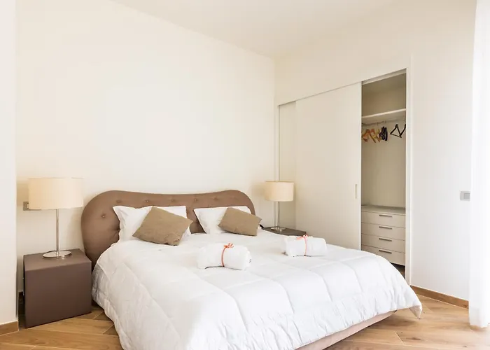 Exclusive Perugia Getaway - Apartments With Shared Pool & Parking