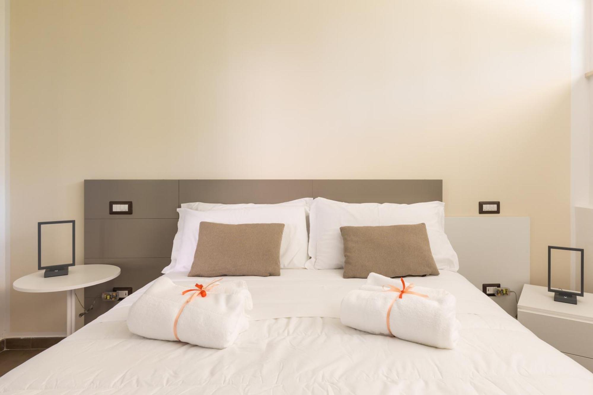Exclusive Getaway - With Shared Pool & Parking