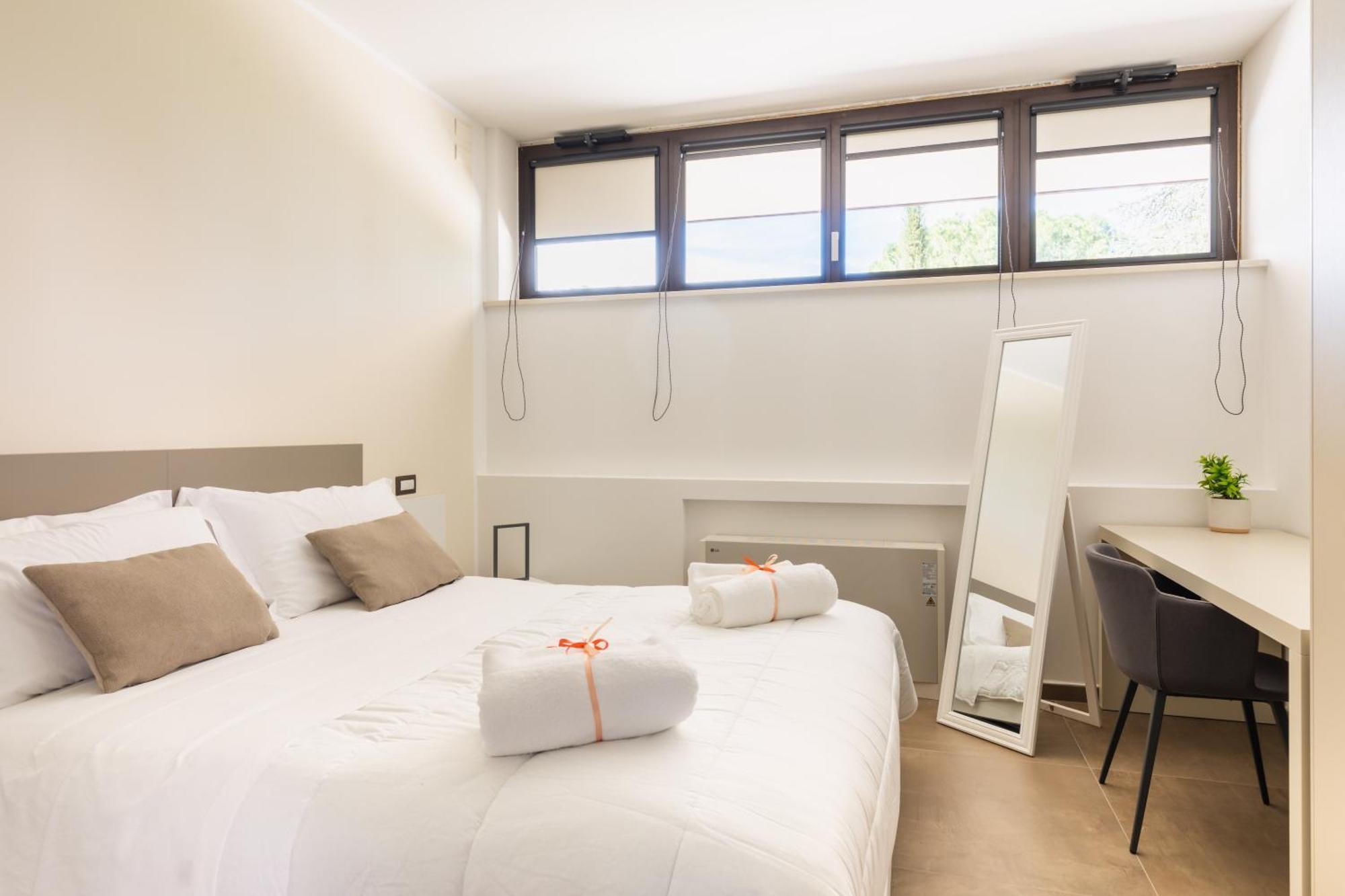 Exclusive Getaway - With Shared Pool & Parking * Pérouse