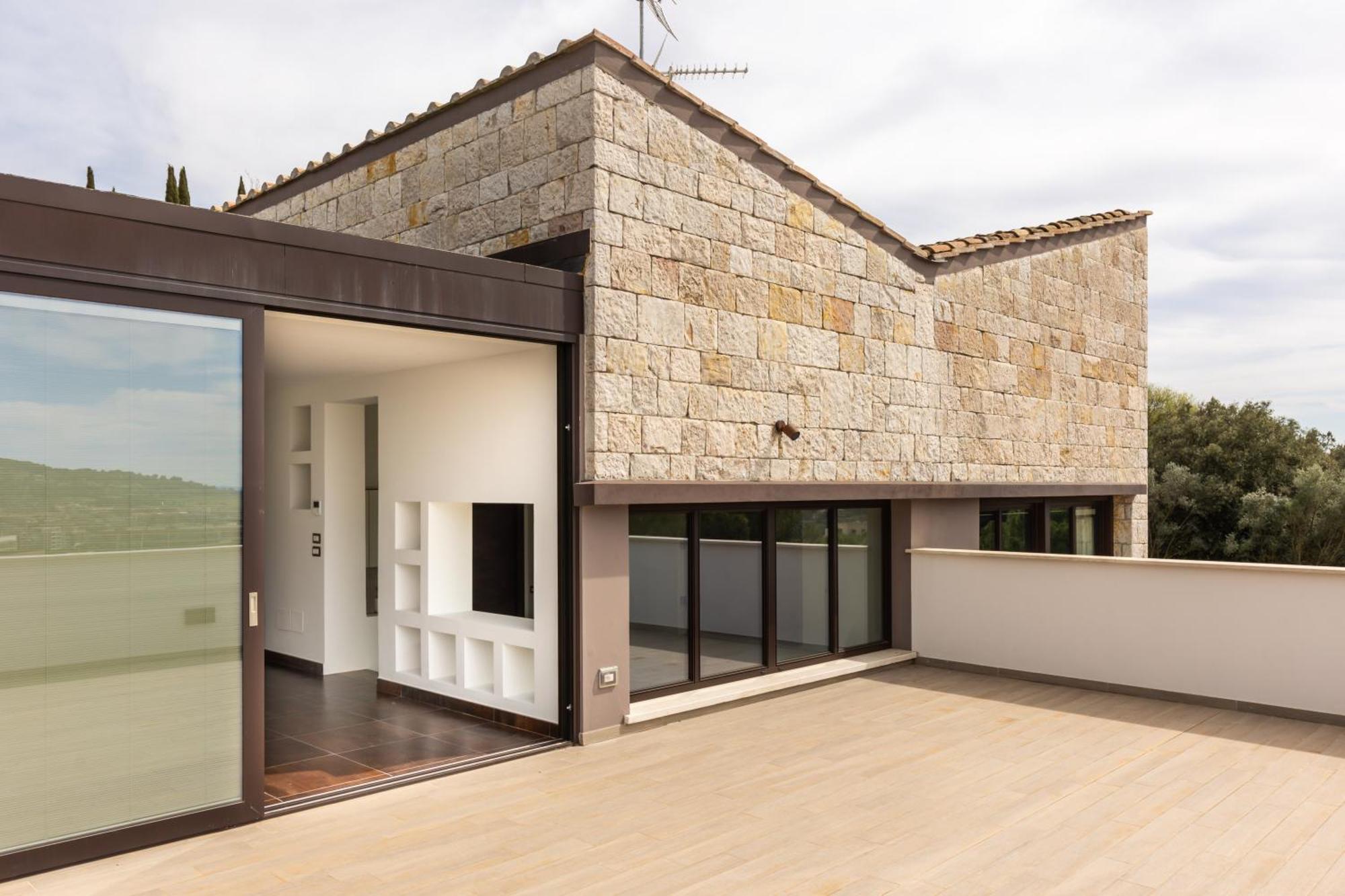Appartement Exclusive Getaway - With Shared Pool & Parking Pérouse