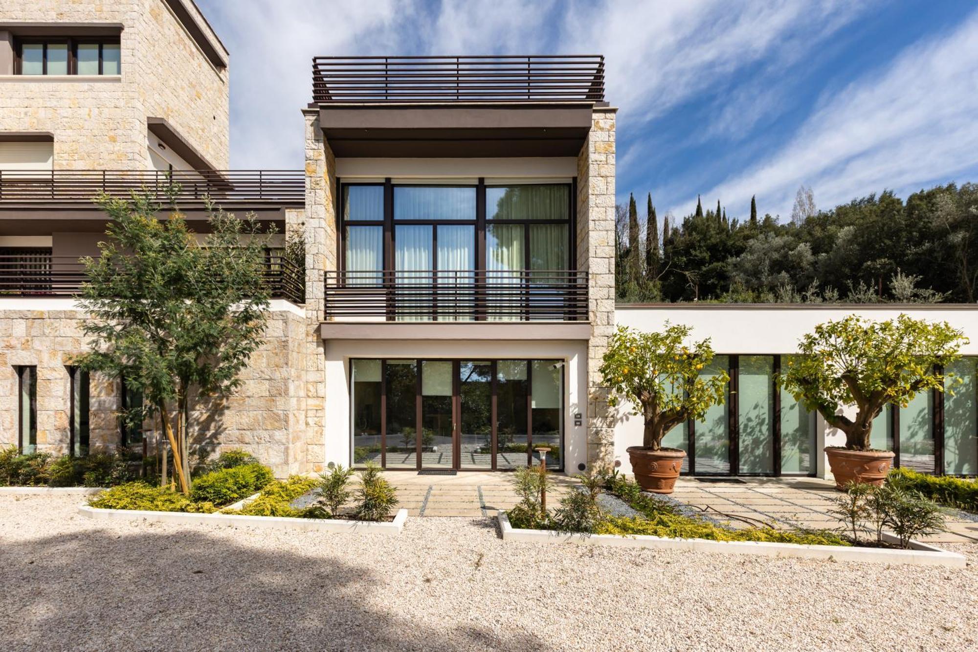 Exclusive Getaway - With Shared Pool & Parking * Perugia